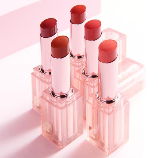 Banila Co Glow Veil Lipstick – Hydrating Korean Lipstick for Glossy, Luminous & Smooth Lips