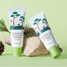 ROUND LAB Pine Calming Cica Mild-Up Sunscreen SPF50+ PA++++ – Korean Soothing Sunscreen for Sensitive Skin, Redness Care & UV Protection